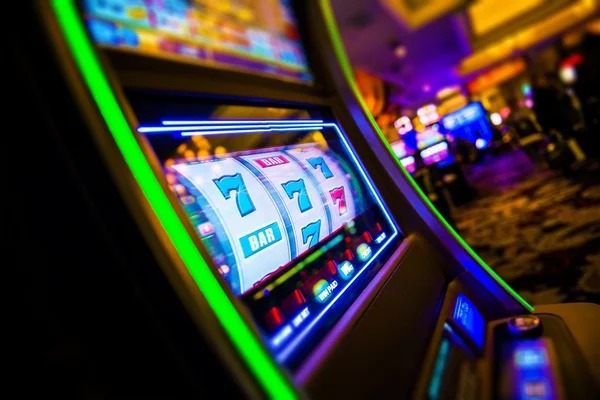 Crash history from recent rounds Recent crash history panel
